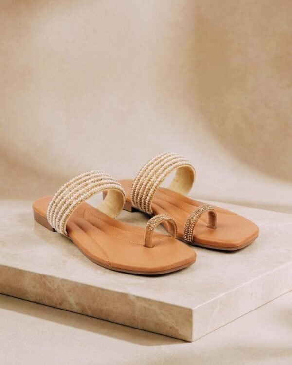 Shimmer Toe-Ring Chappal